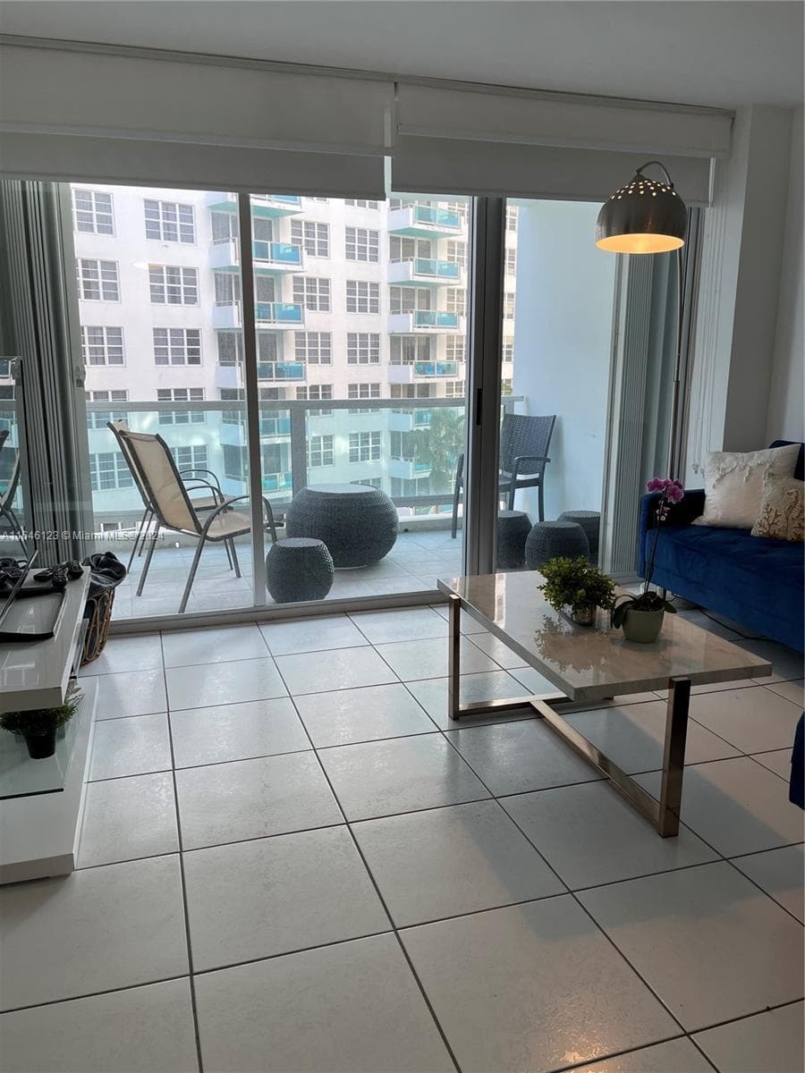 5151 Collins Ave 629 photo 19
