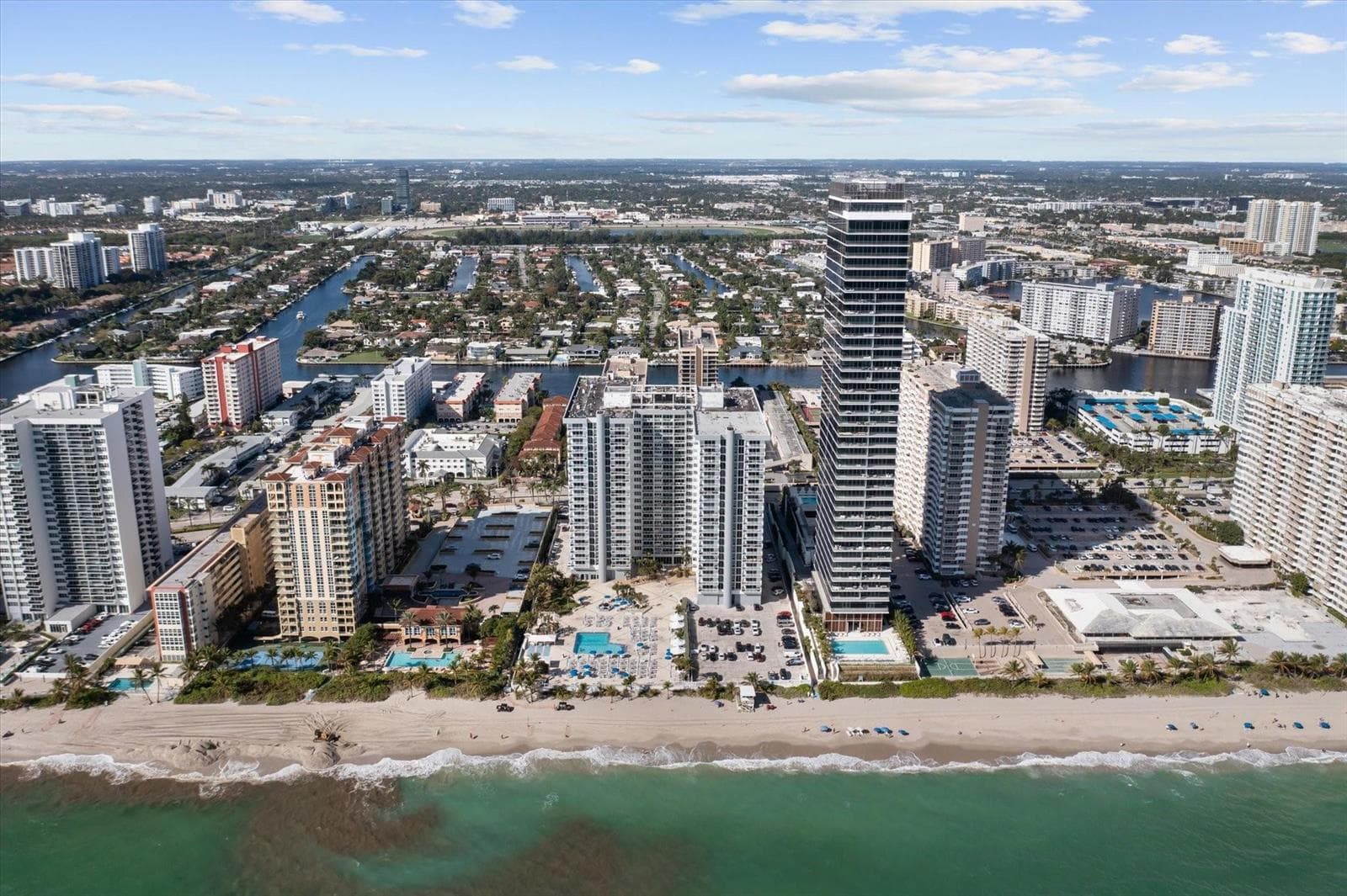 2030 S Ocean Drive 1626 photo 2