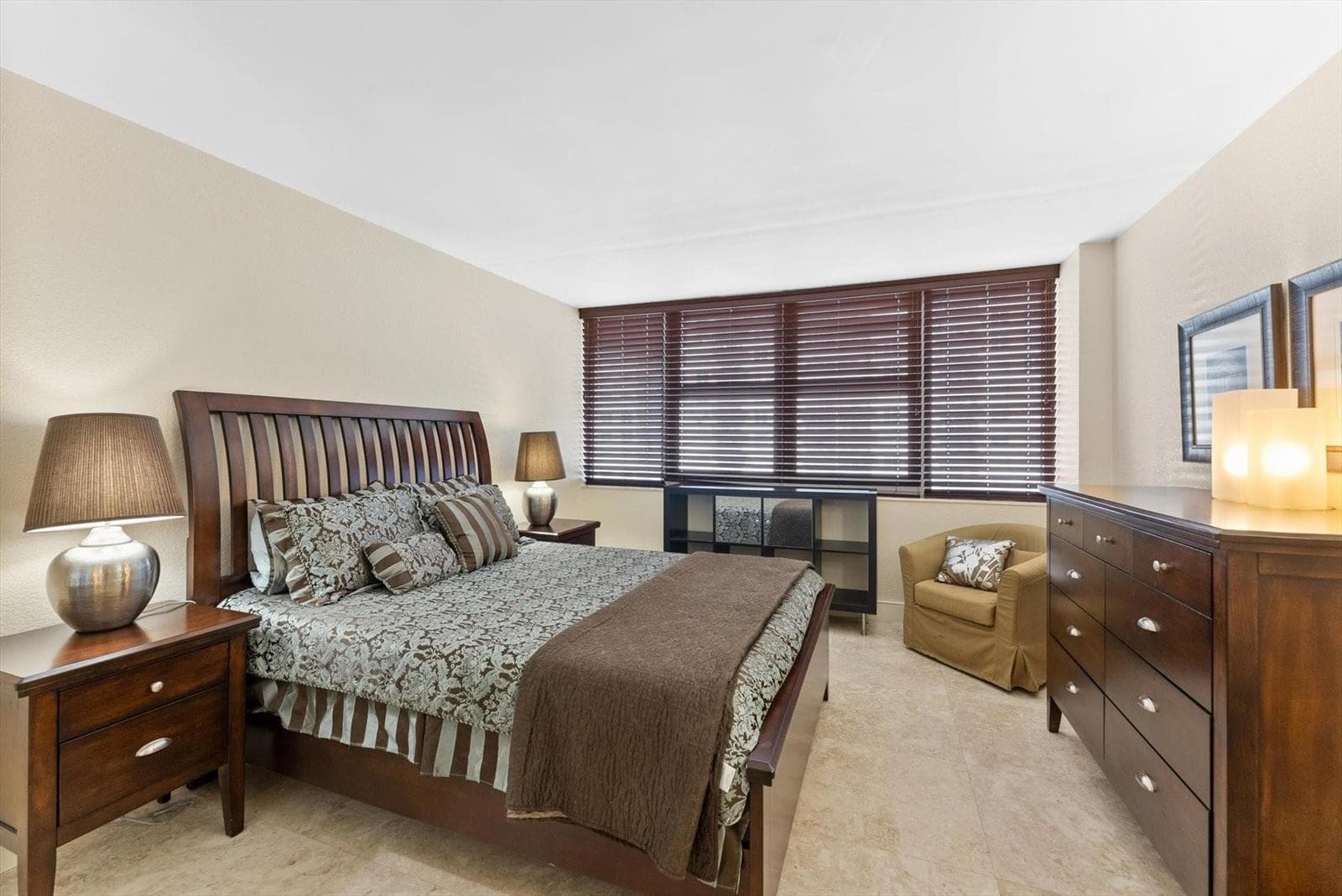 2030 S Ocean Drive 1626 photo 17