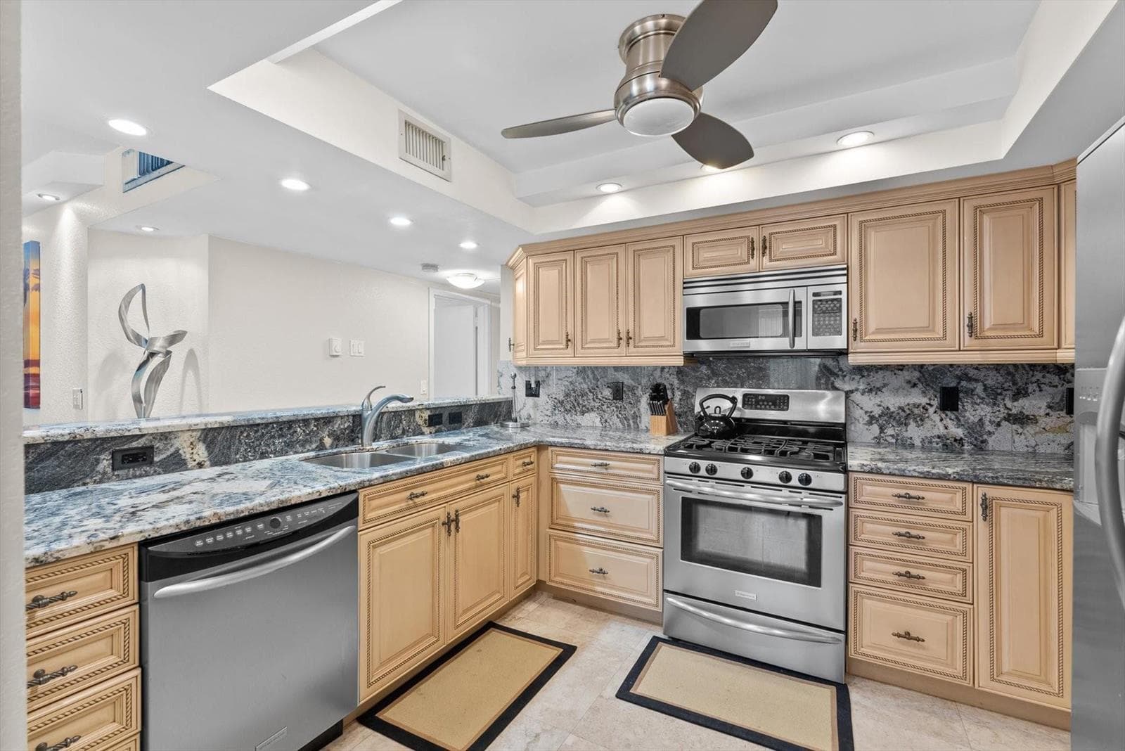 2030 S Ocean Drive 1626 photo 8