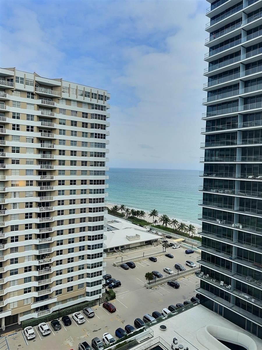 2030 S Ocean Drive 1626 photo 21