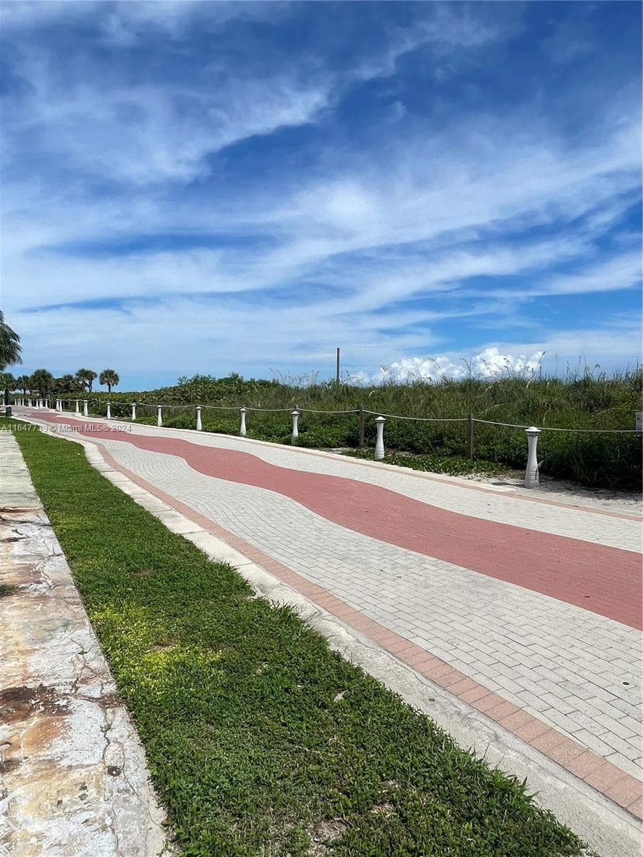 6345 Collins Ave 614 photo 12