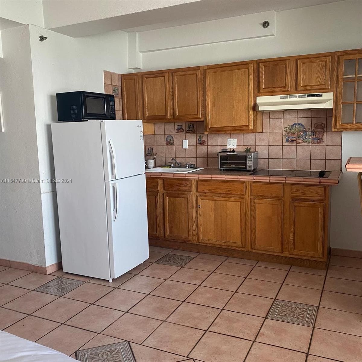 6345 Collins Ave 614 photo 5