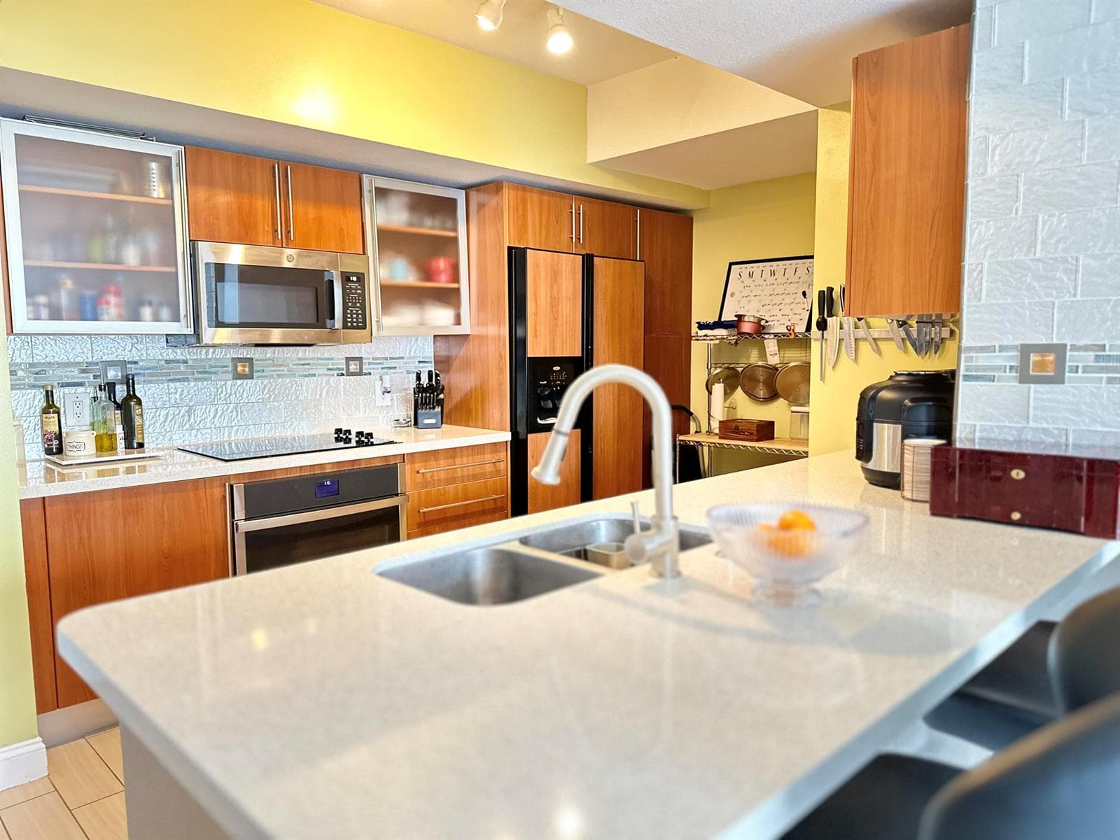 1551 N Flagler Drive 1205 photo 2