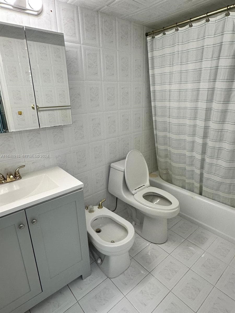 5555 Collins Ave 10B photo 19