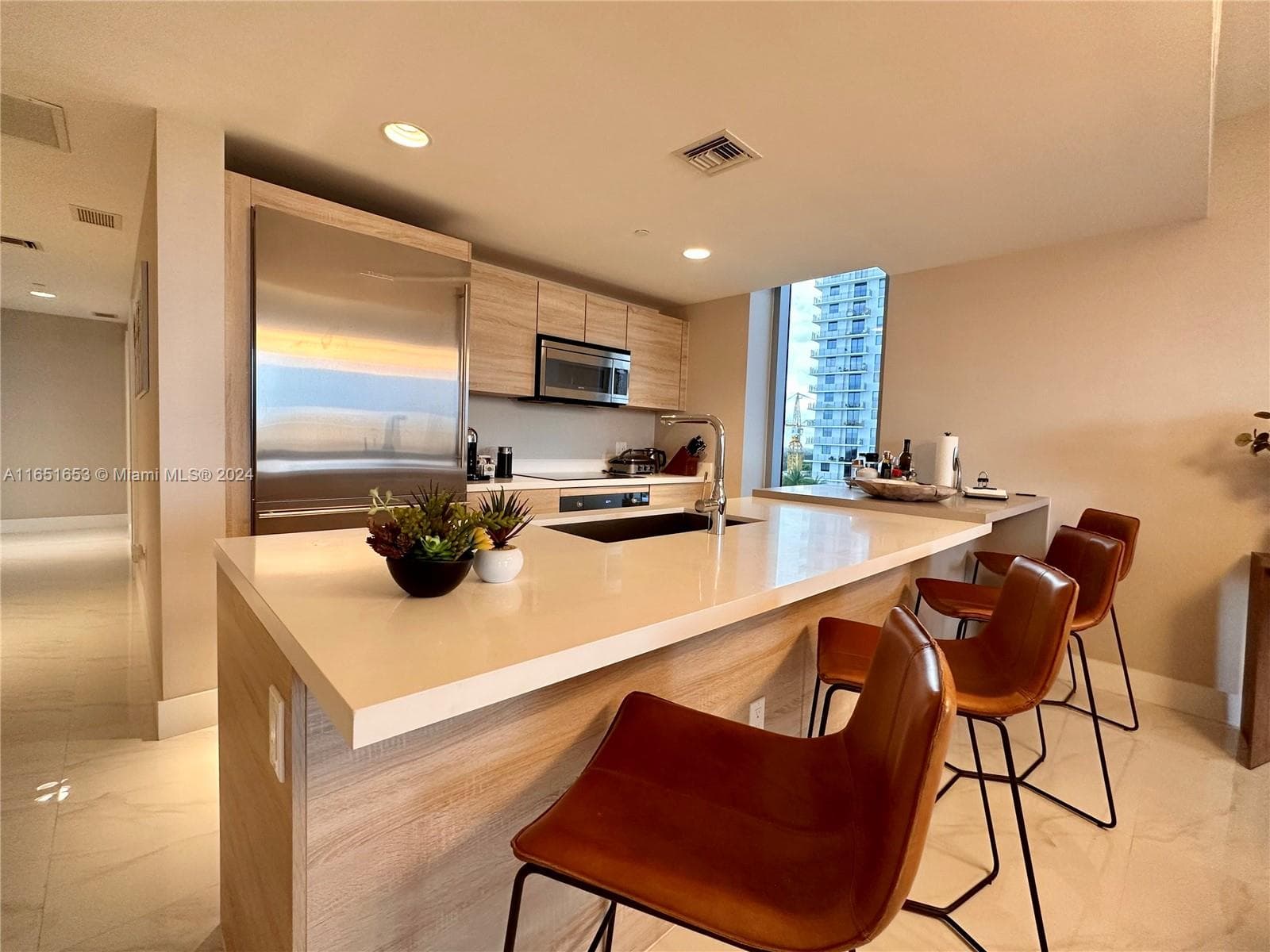 16385 Biscayne Blvd 1201 photo 11