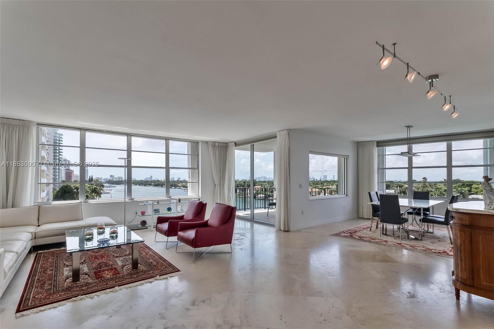 5640 Collins Ave 6D photo 3