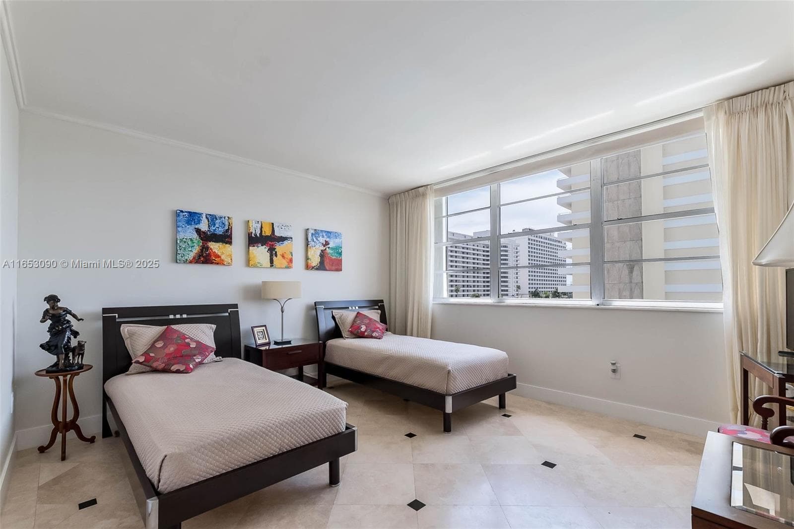 5640 Collins Ave 6D photo 19