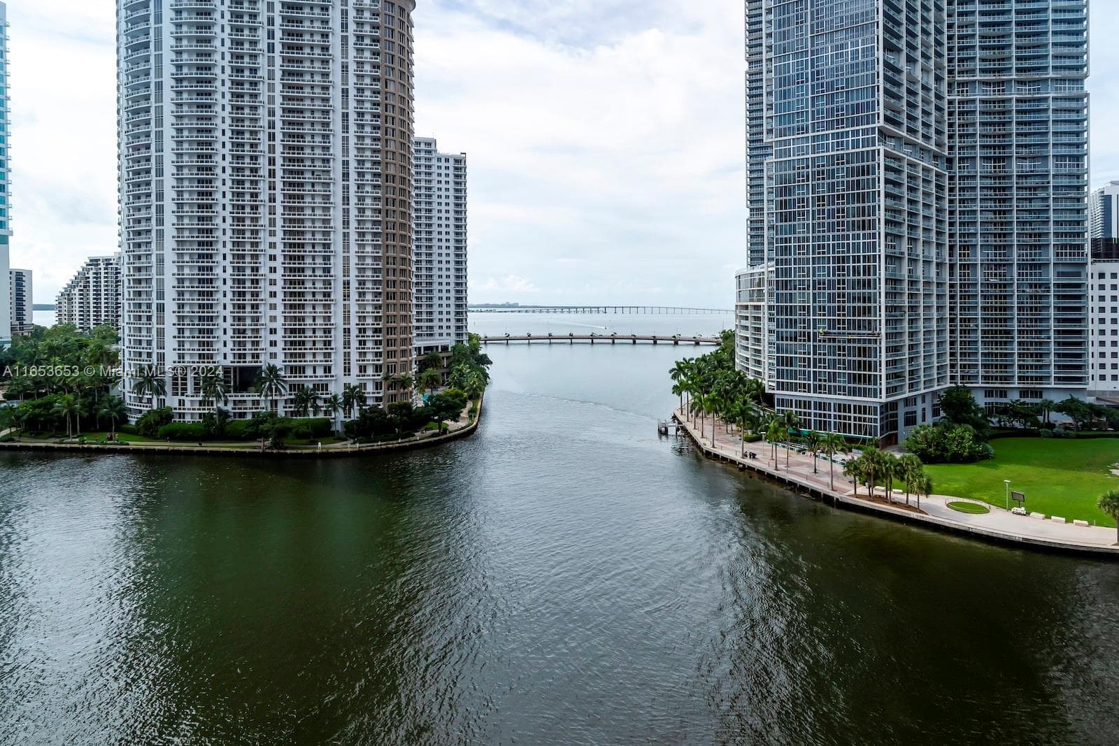 300 Biscayne Blvd Way 902 photo 5
