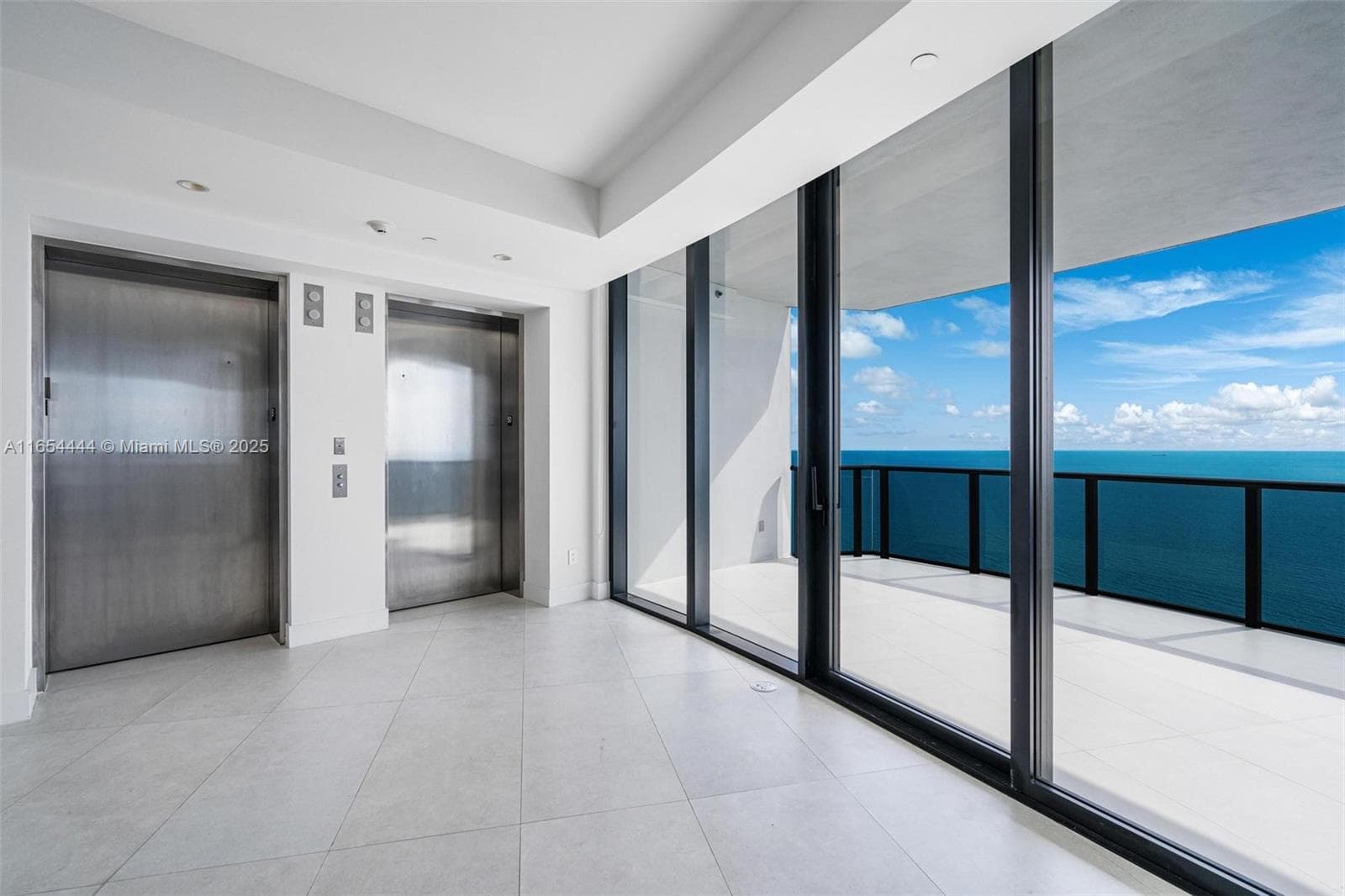 18555 Collins Ave 5001 photo 10