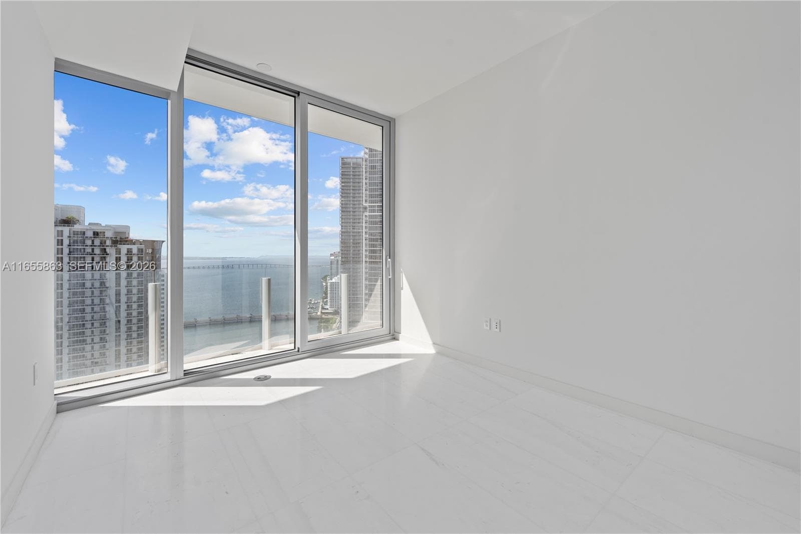 300 Biscayne Blvd Way 3201 photo 17