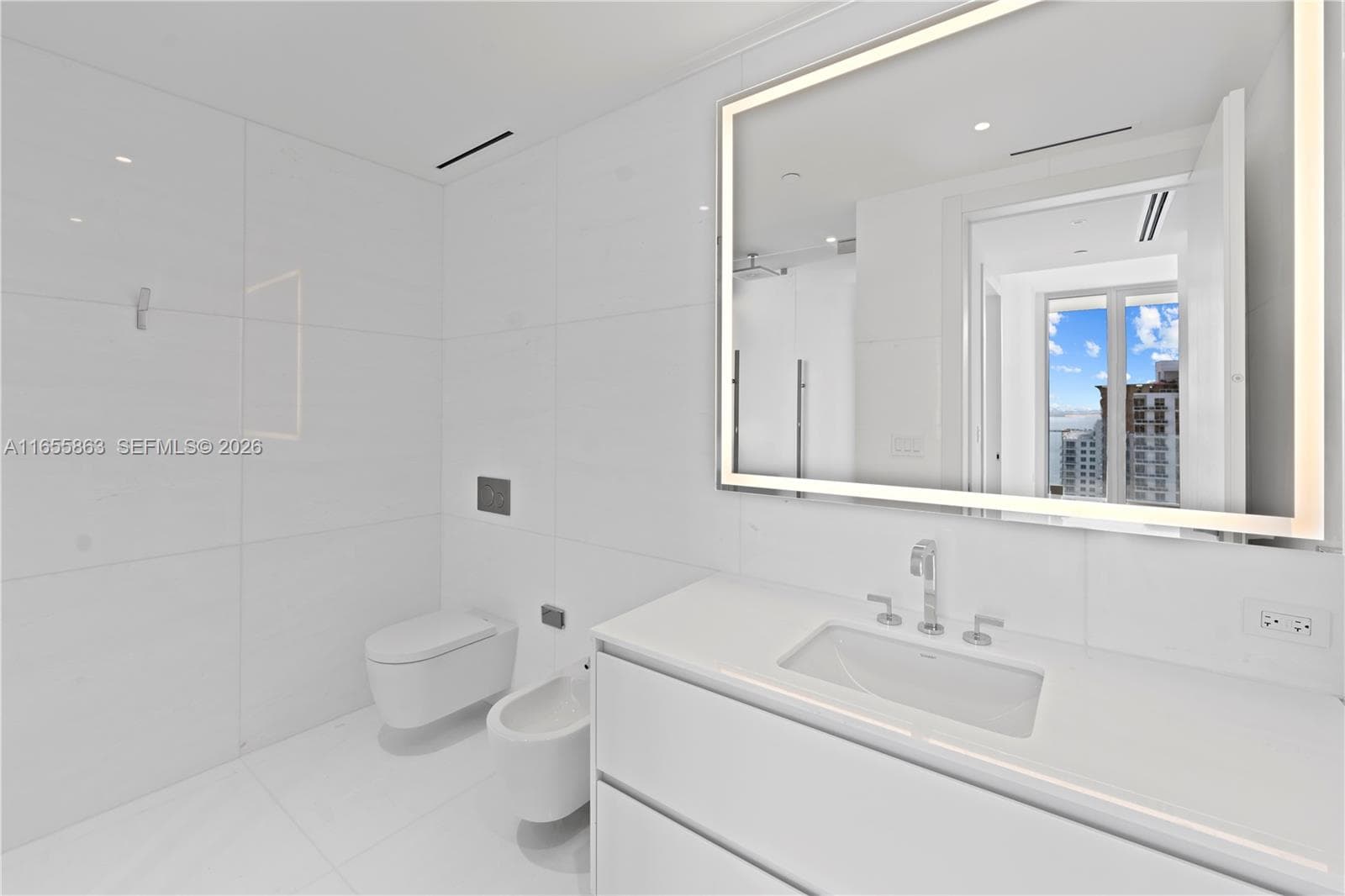 300 Biscayne Blvd Way 3201 photo 14