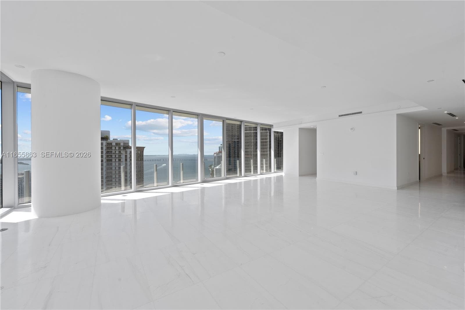 300 Biscayne Blvd Way 3201 photo 4