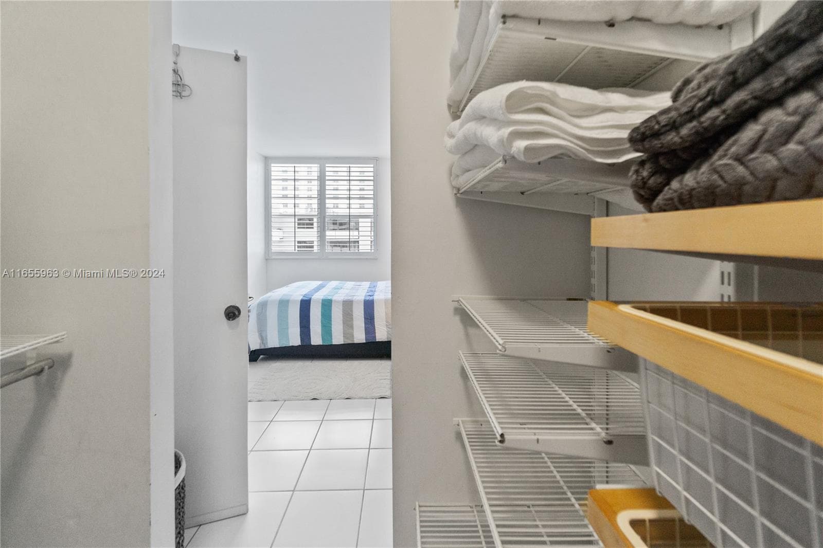 100 Lincoln Rd 924 photo 16