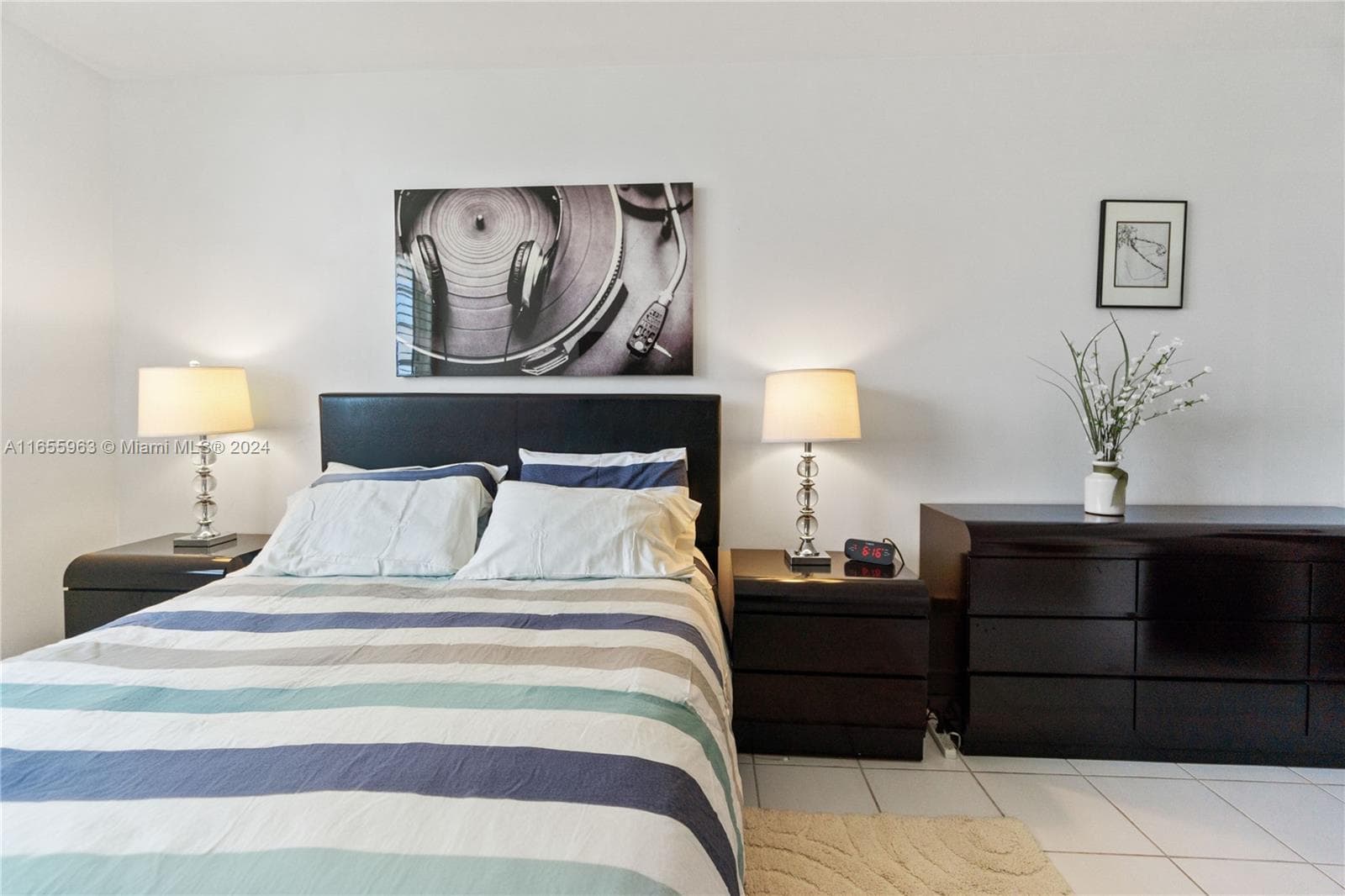 100 Lincoln Rd 924 photo 12