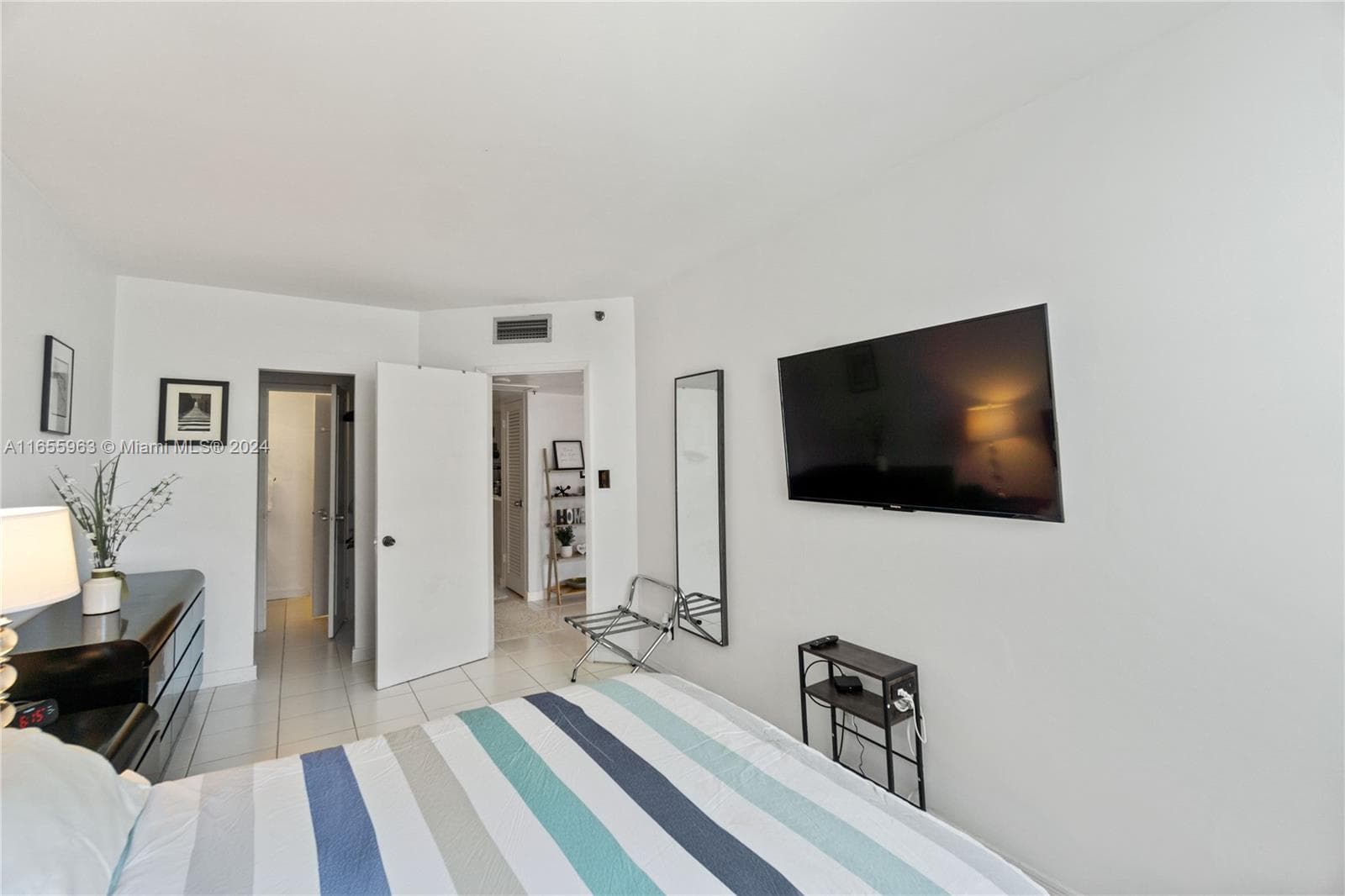 100 Lincoln Rd 924 photo 10