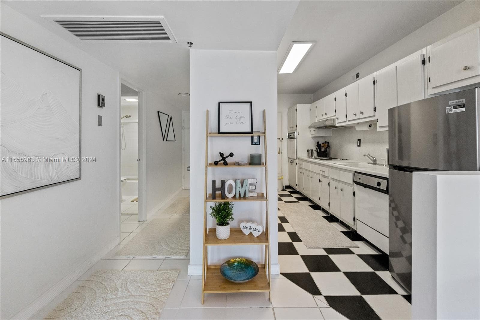 100 Lincoln Rd 924 photo 8