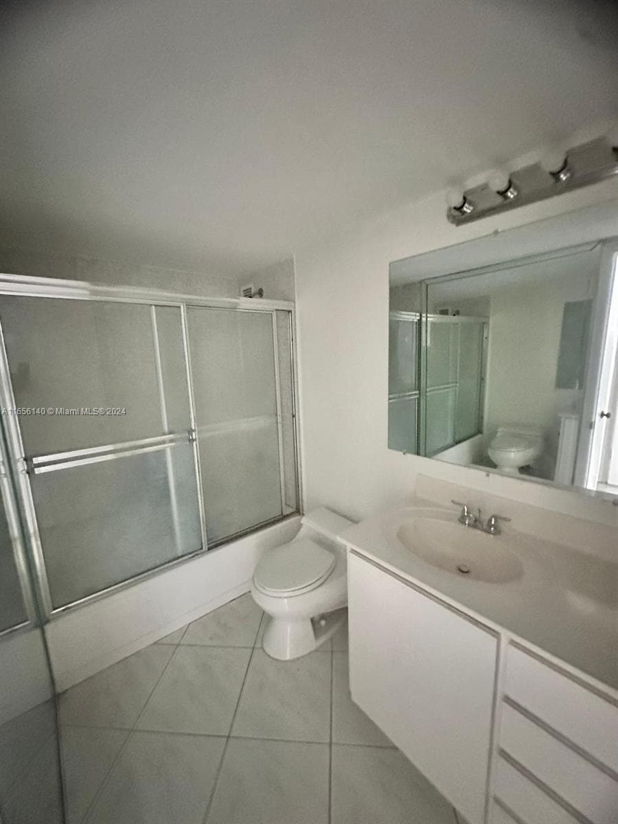 5555 Collins Ave 8Z photo 24