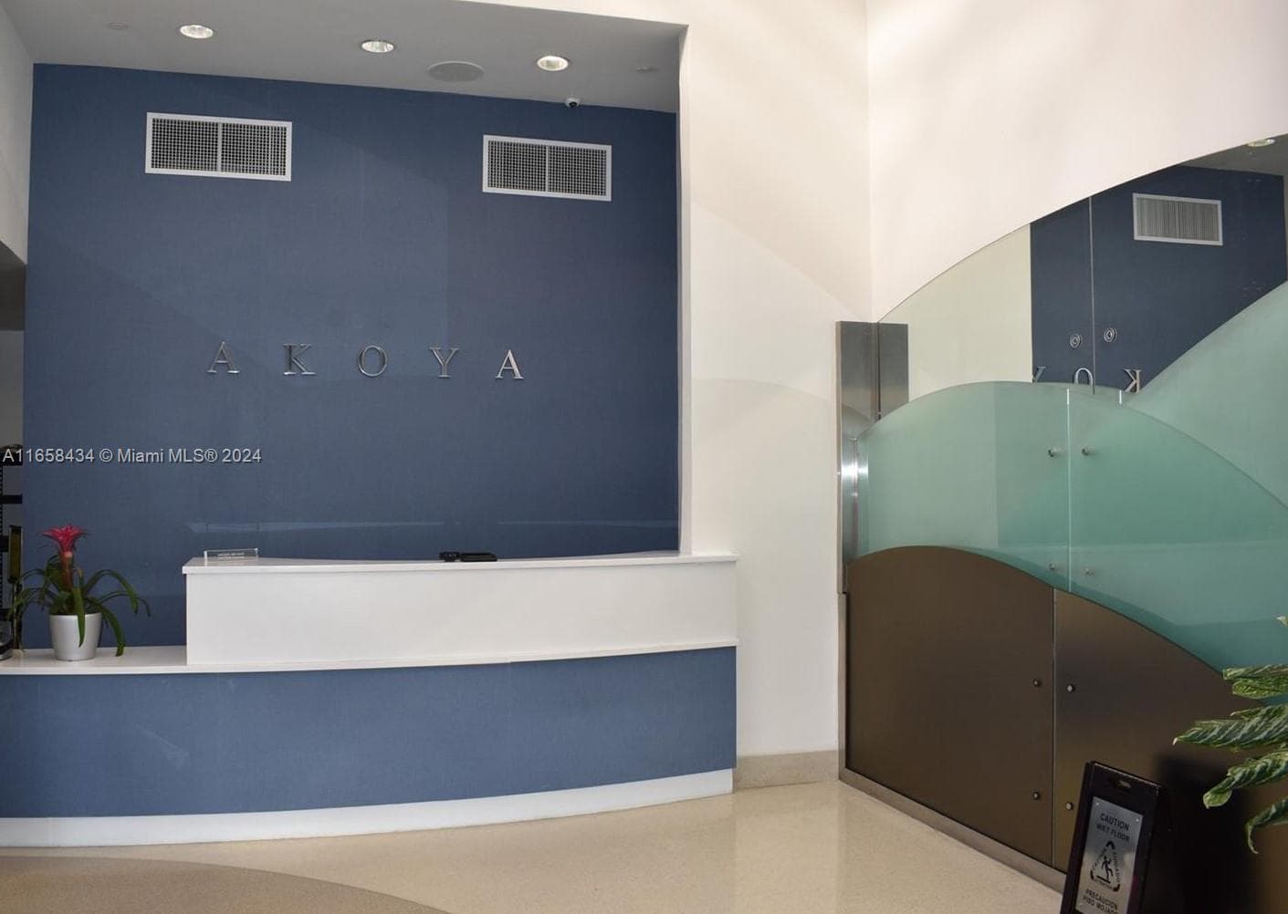 6365 Collins Ave 4209 photo 1