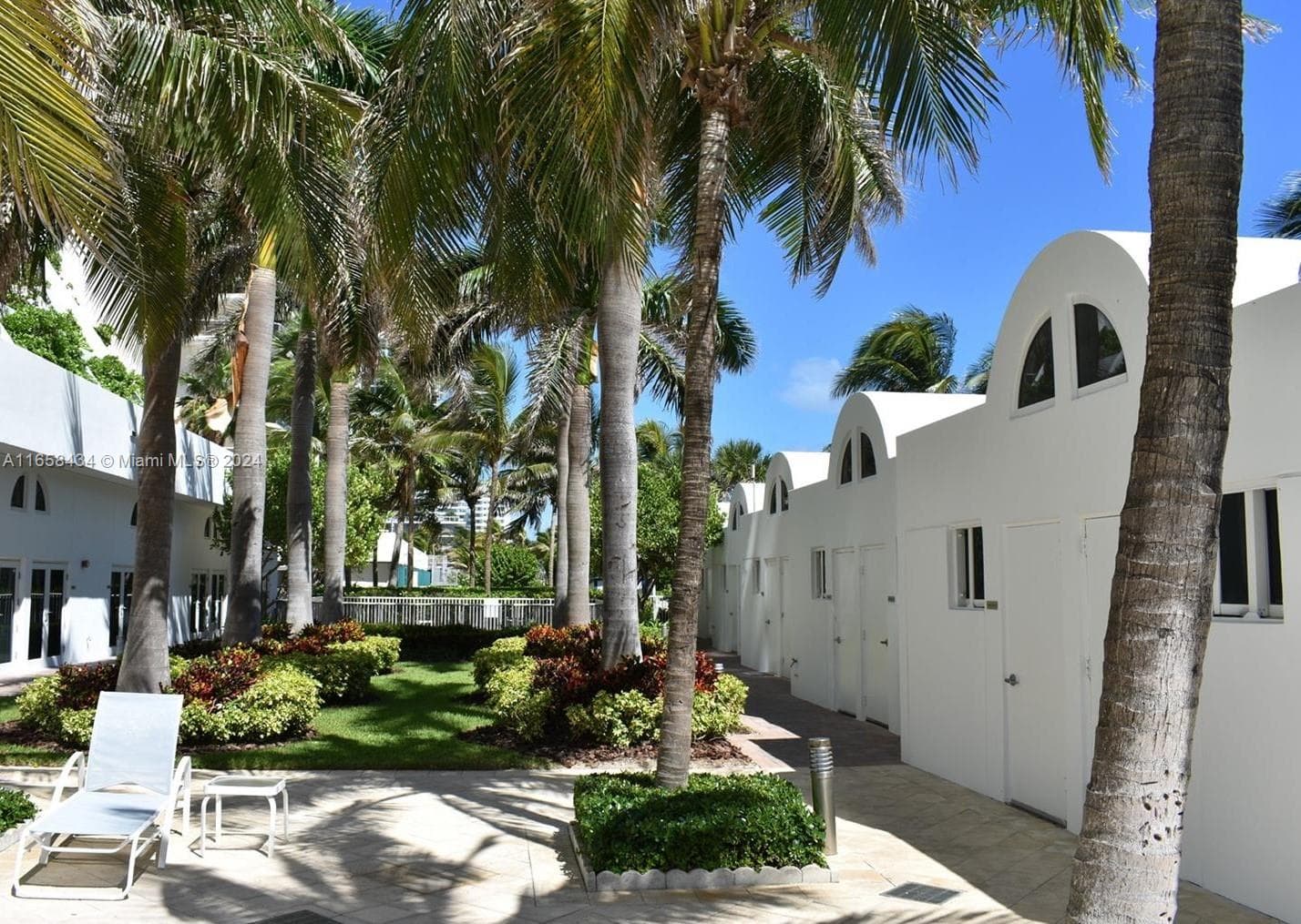 6365 Collins Ave 4209 photo 5