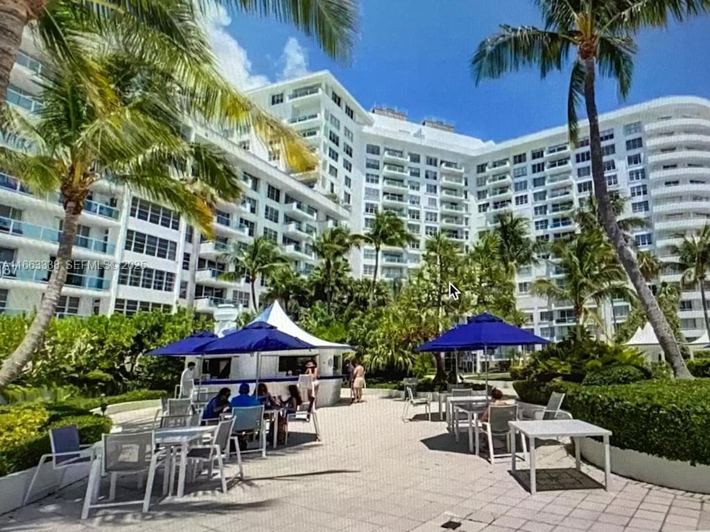 5151 Collins Ave 925 photo 2