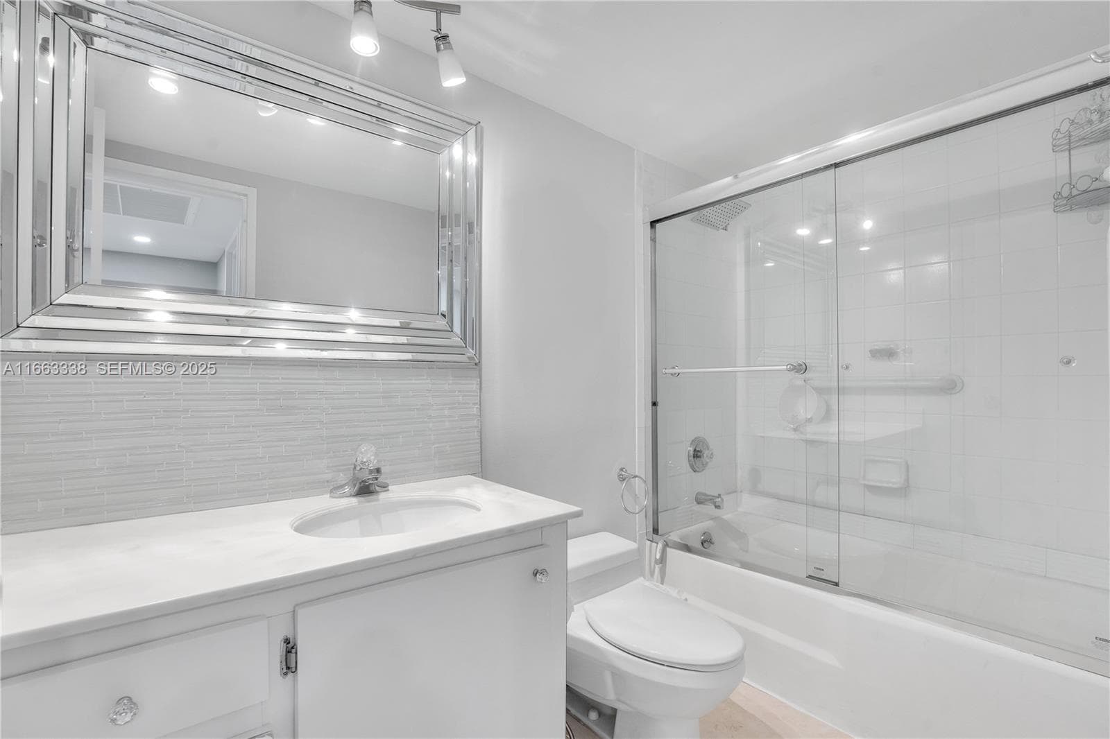 5151 Collins Ave 925 photo 18