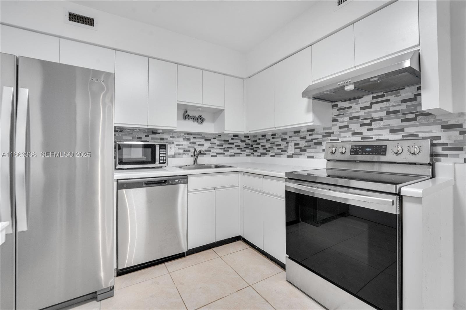 5151 Collins Ave 925 photo 11