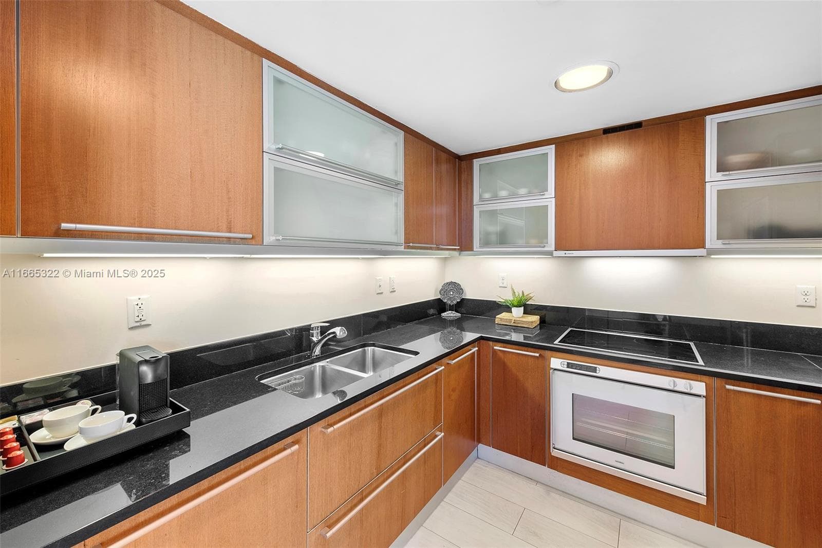 101 20th St 2604 photo 13