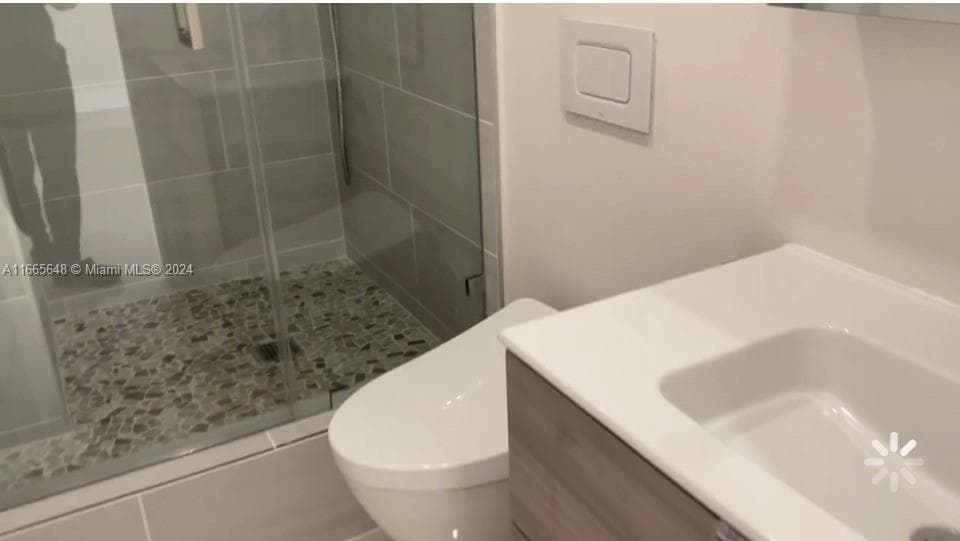 10185 Collins Ave 406 photo 10