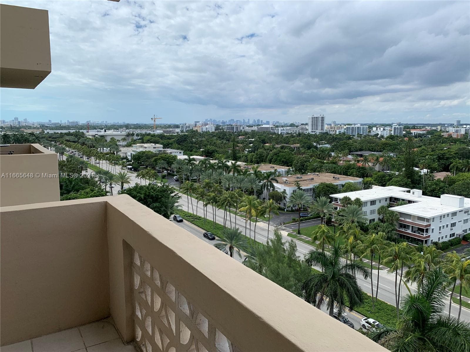 10185 Collins Ave 406 photo 21