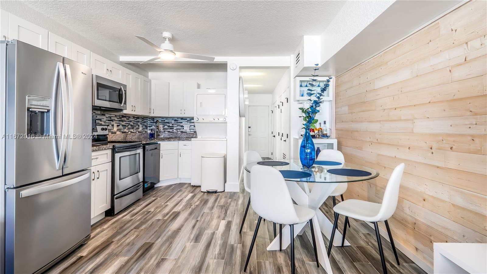 201 Van Buren St 103 photo 9