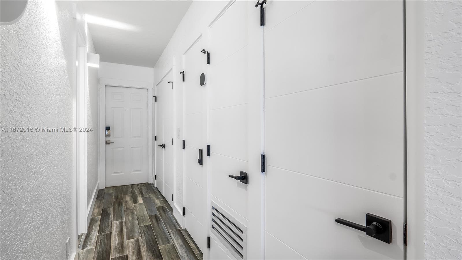 201 Van Buren St 103 photo 15