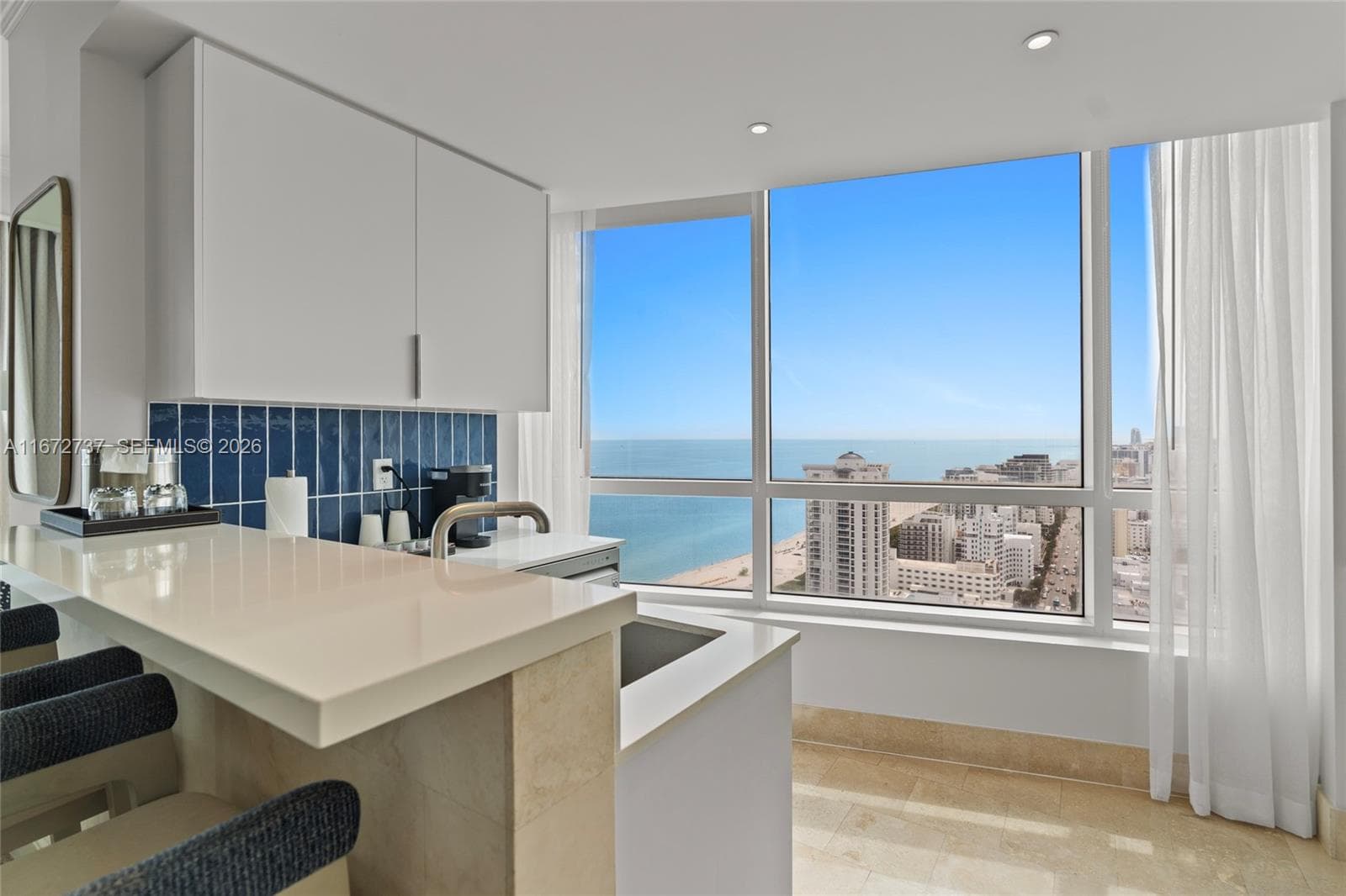 4401 Collins Ave 3202/3204 photo 17