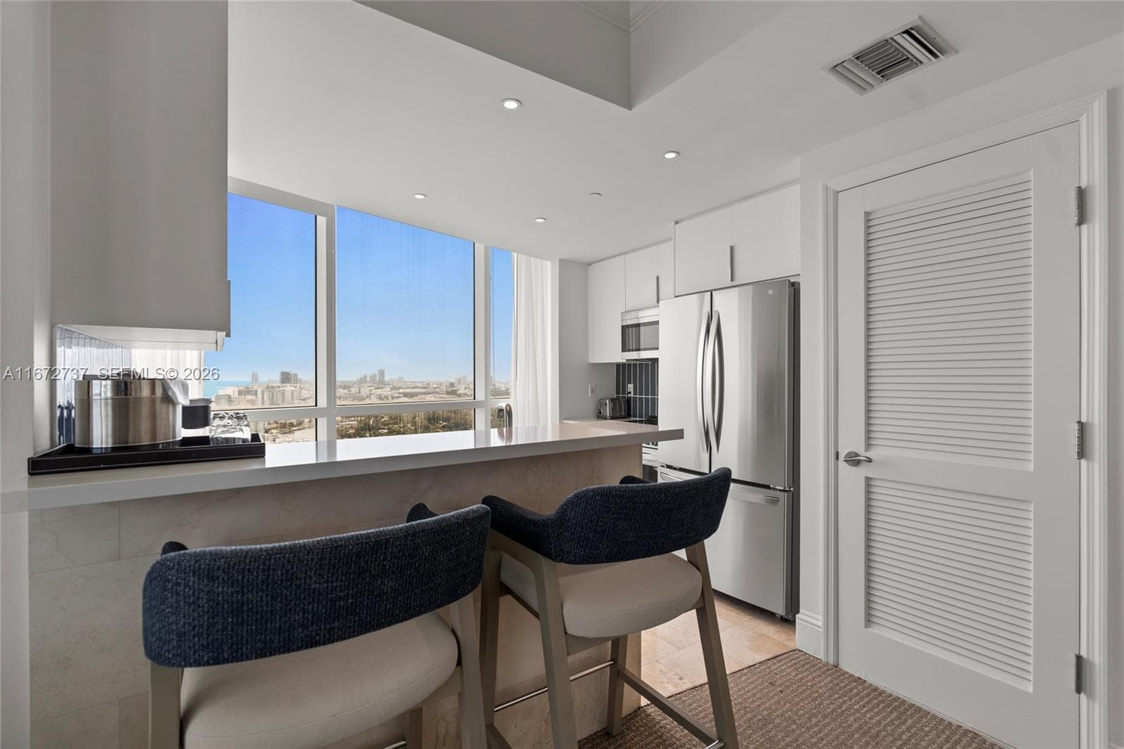 4401 Collins Ave 3202/3204 photo 21