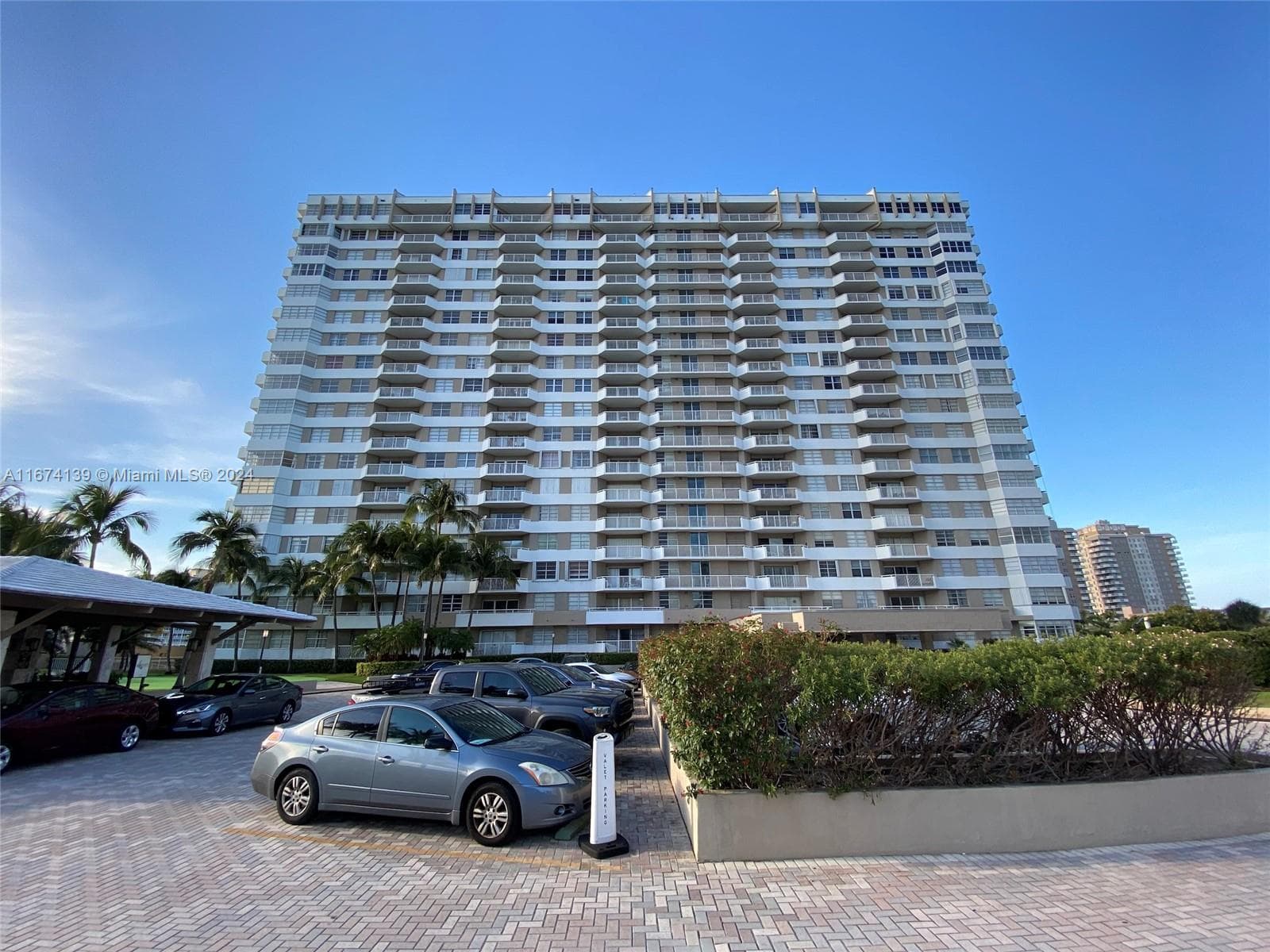 1965 S Ocean Dr 4D photo 2