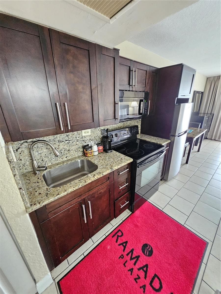 19201 Collins Ave 237 photo 15