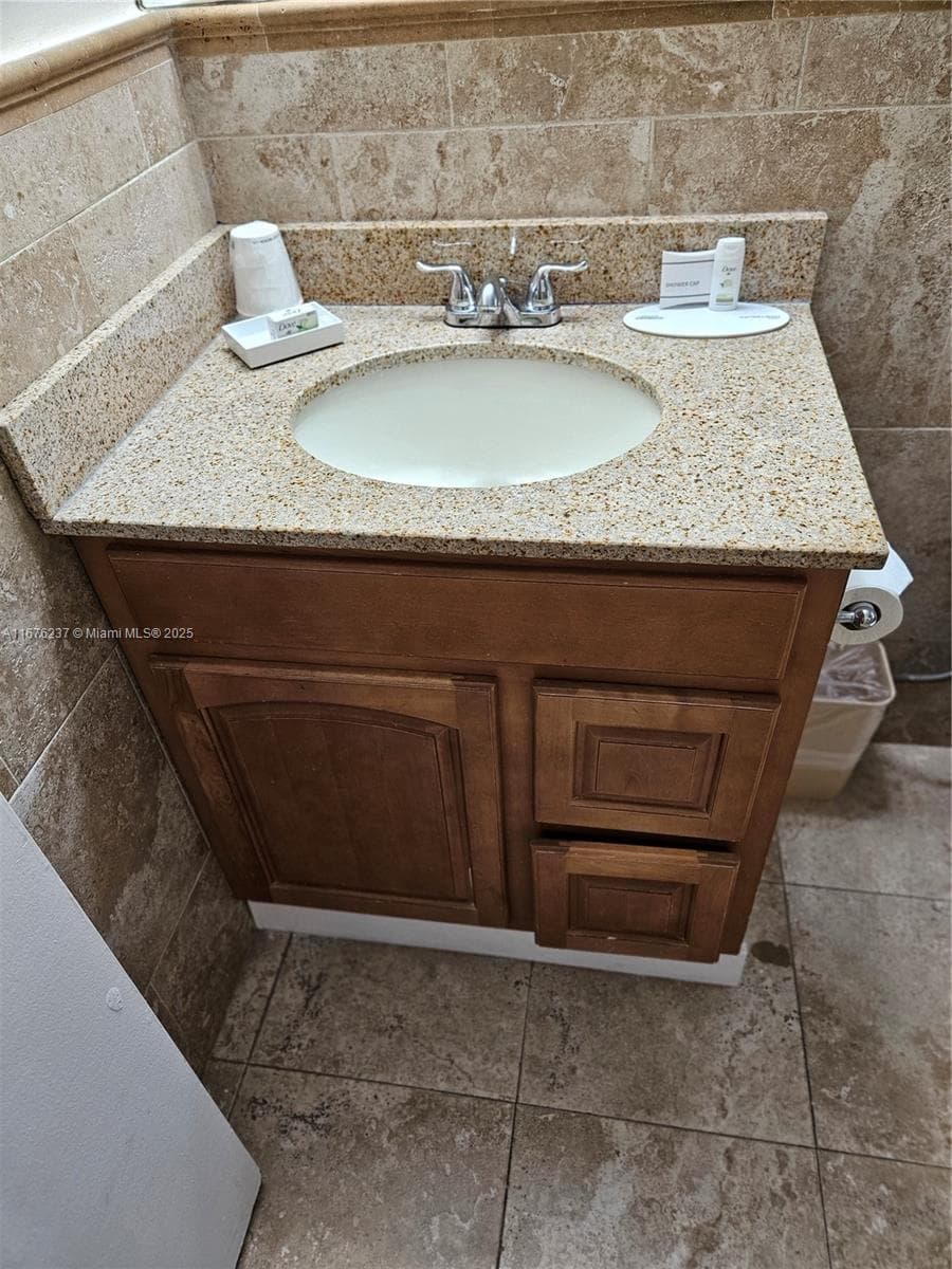 19201 Collins Ave 237 photo 21