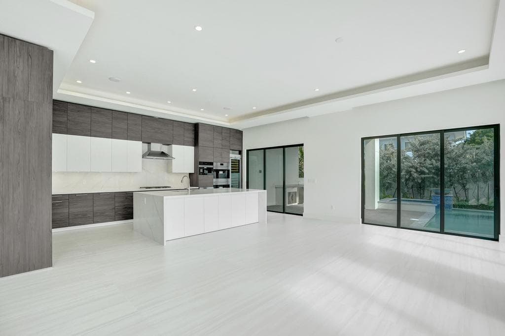 4524 Sea Grape Drive N photo 9