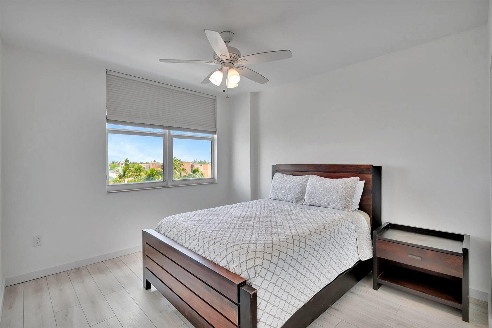 100 NE 6th Street 505 photo 12