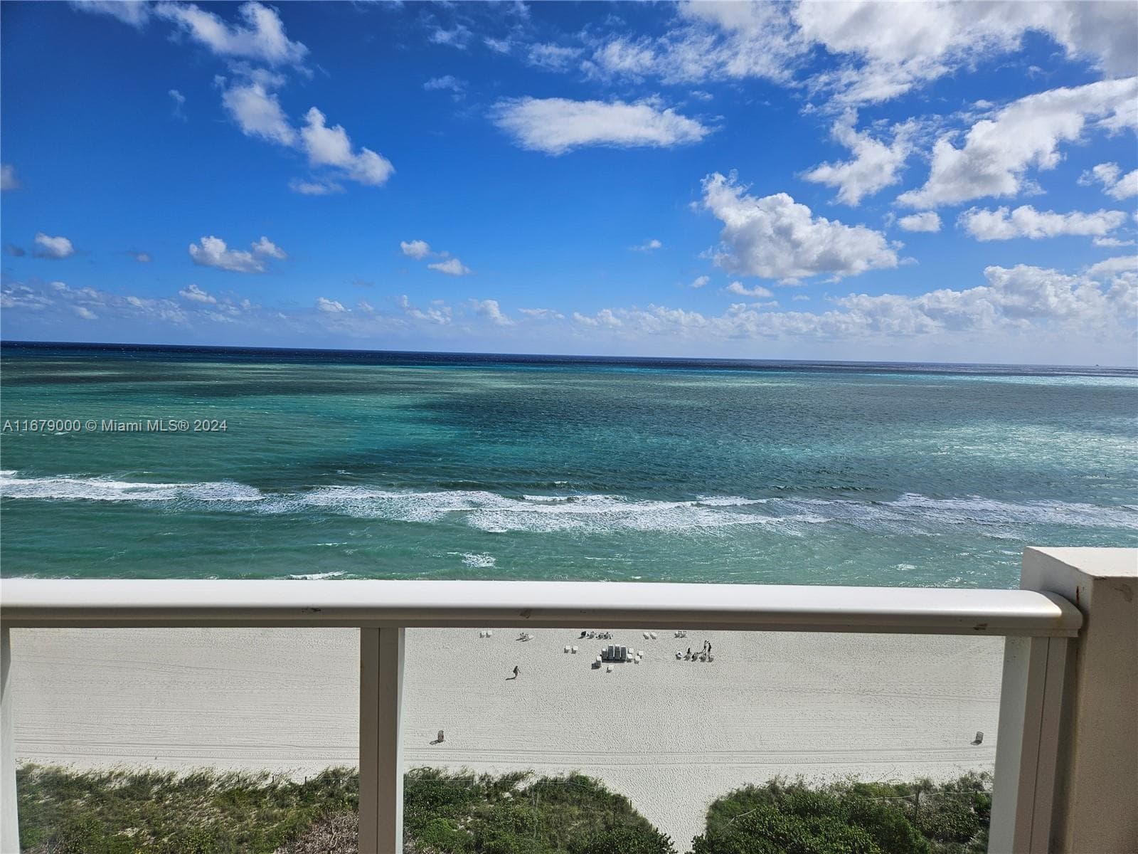 5601 Collins Ave 1605 photo 1