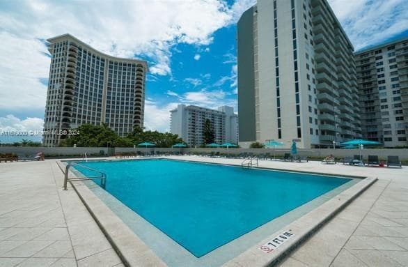 5601 Collins Ave 1605 photo 19