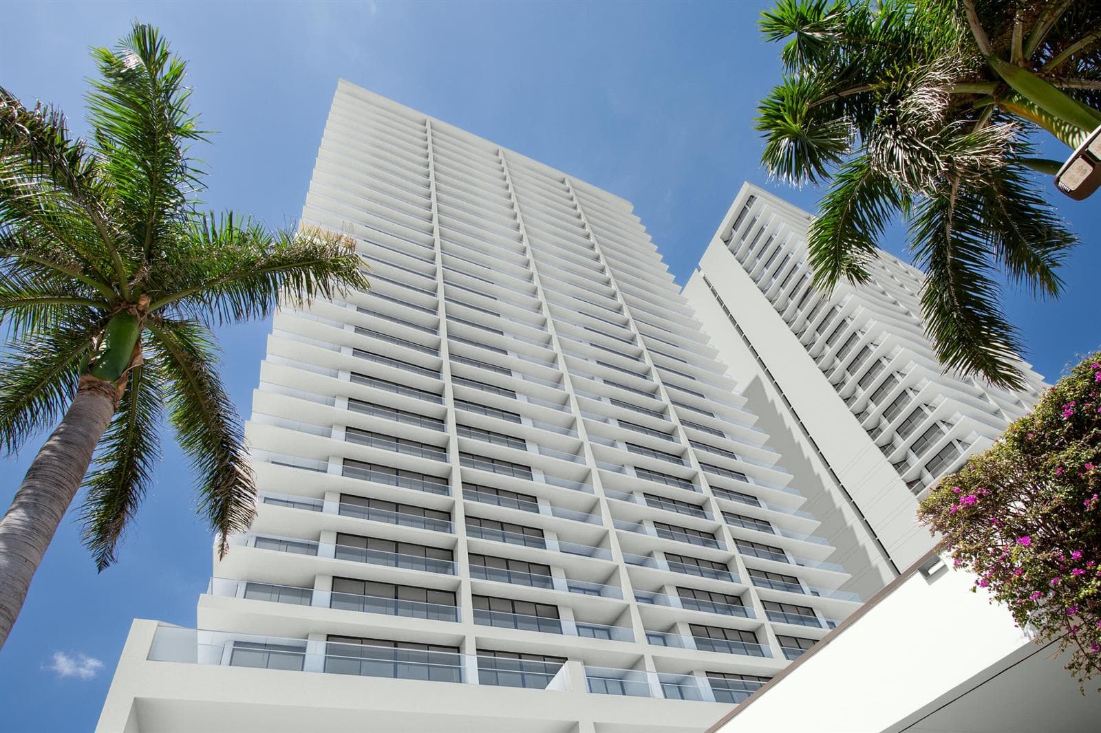 525 S Flagler Drive 14c photo 25