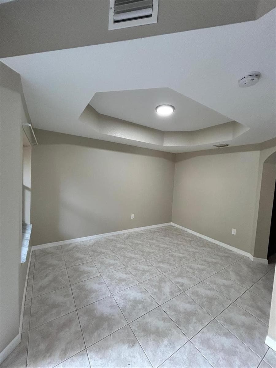 732 SW 106th Avenue photo 5