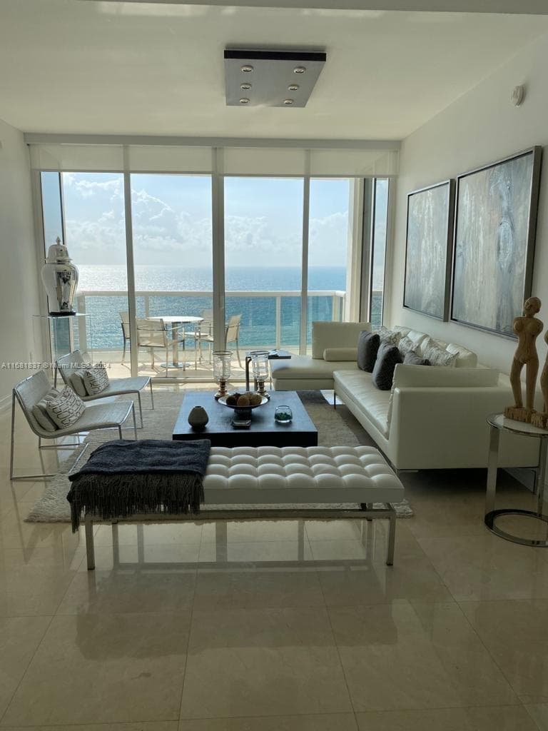 18101 Collins Ave 1907 photo 1