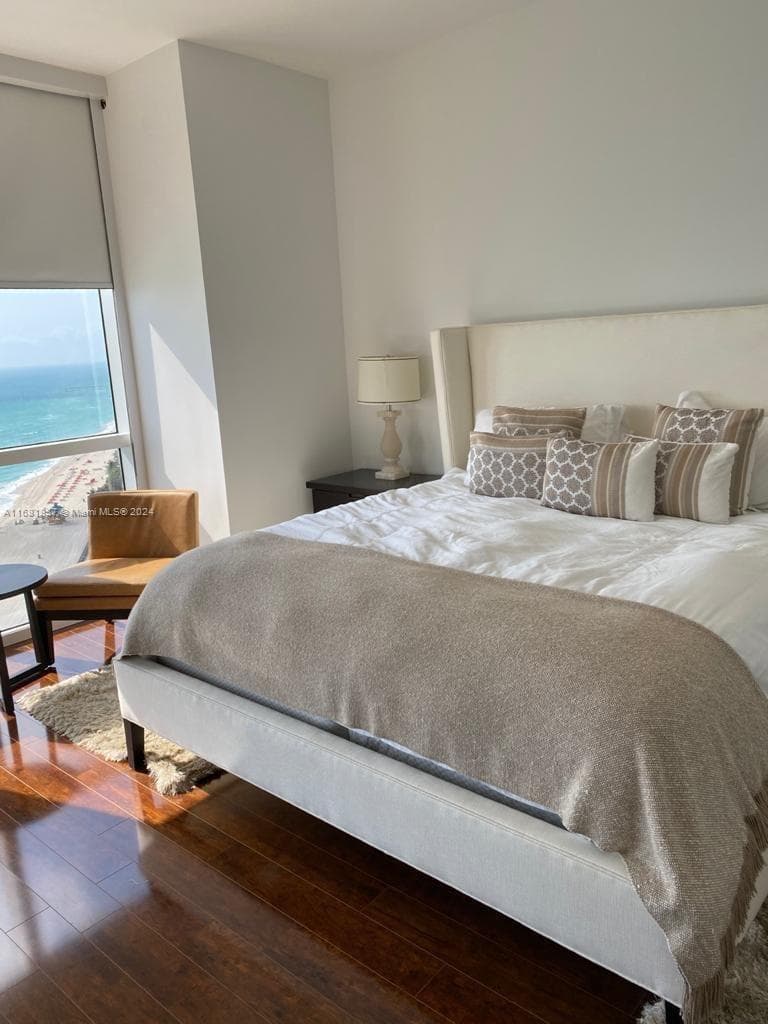18101 Collins Ave 1907 photo 4