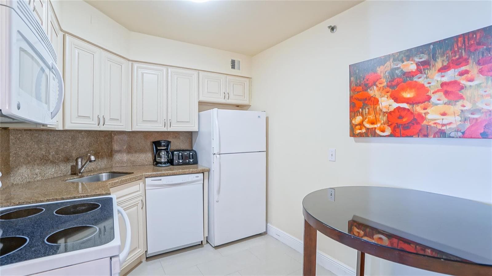 5225 Collins Avenue 1417 photo 5