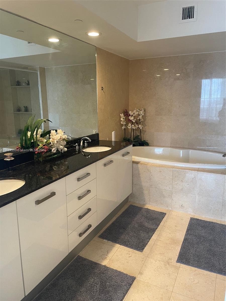 1830 S Ocean Dr 2604 photo 12