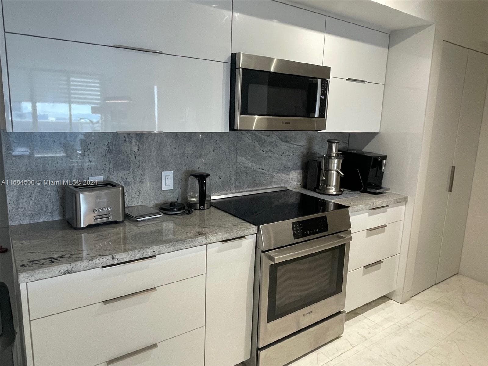 1830 S Ocean Dr 2604 photo 3