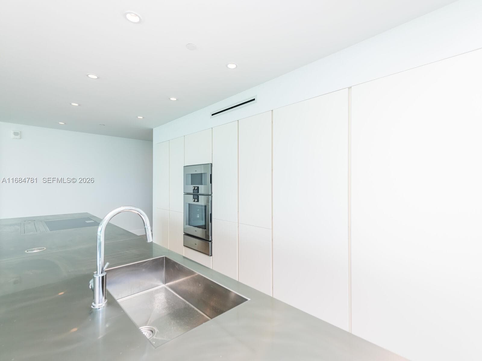 6901 Collins Ave 701 photo 18
