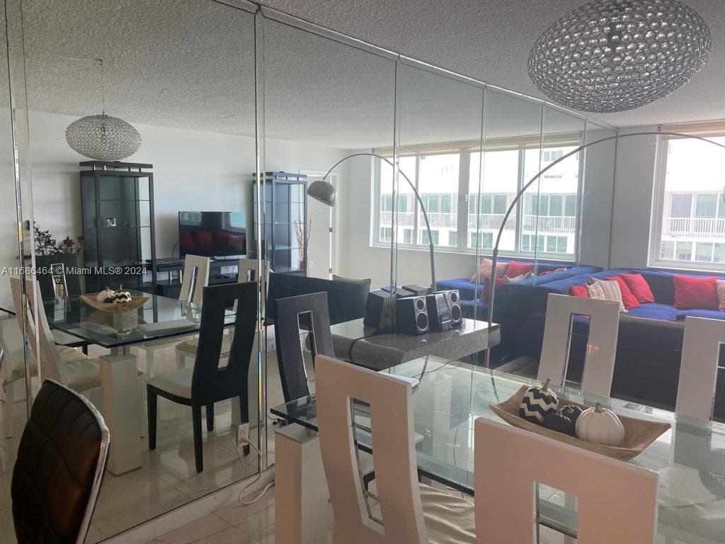 5401 Collins Ave 412 photo 16